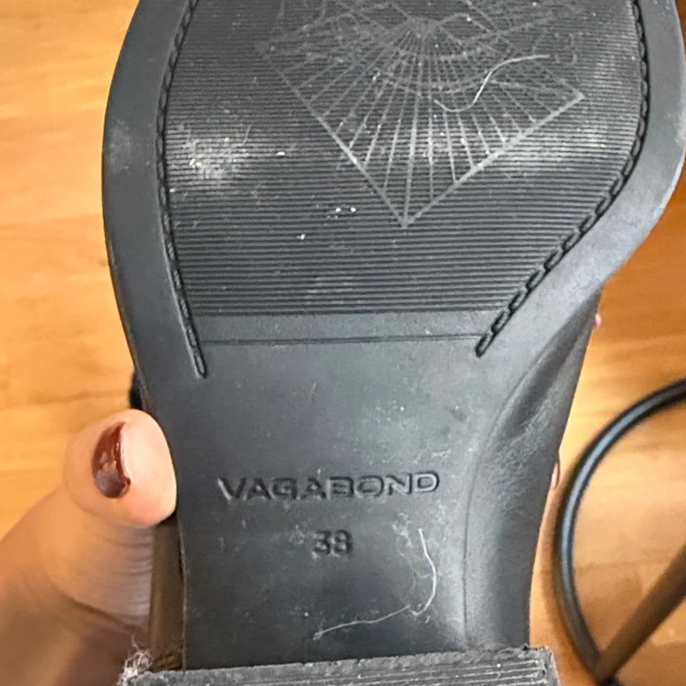 Vagabond Black Leather Chelsea Boots | Size EU 38 - Picture 3 of 5